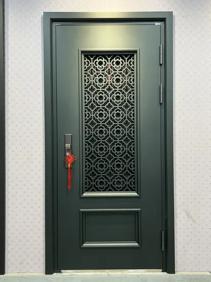 Moderne Eingangstür mit verbesserten wasserdichten Sicherheitsfunktionen